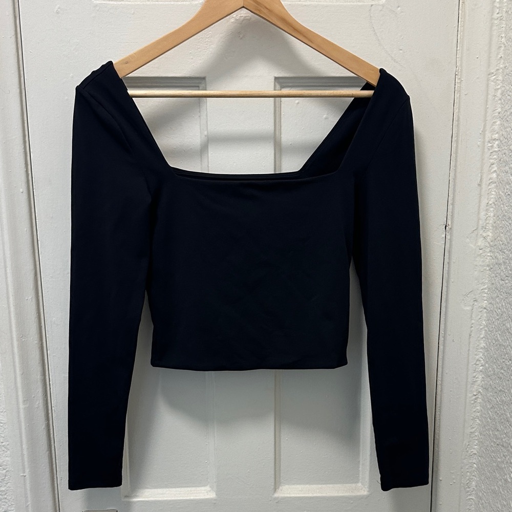 Babaton Contour Aritzia Elegant Black Long Sleeve Women's Top Size Medium